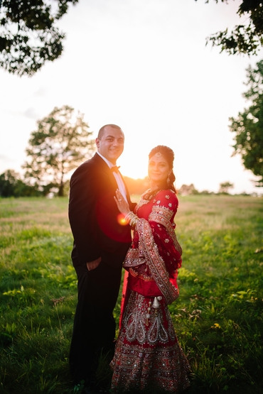 ethnical red wedding photo session ideas