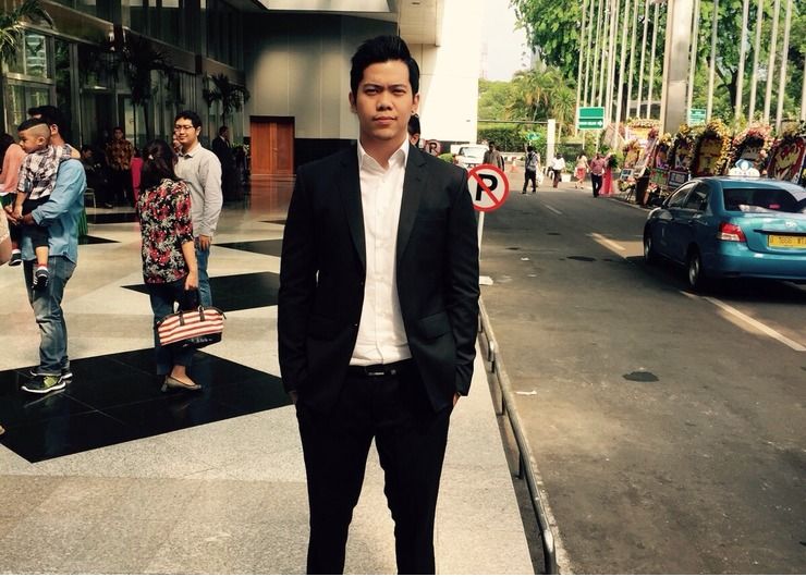 Alwin Ong Graduation Suit