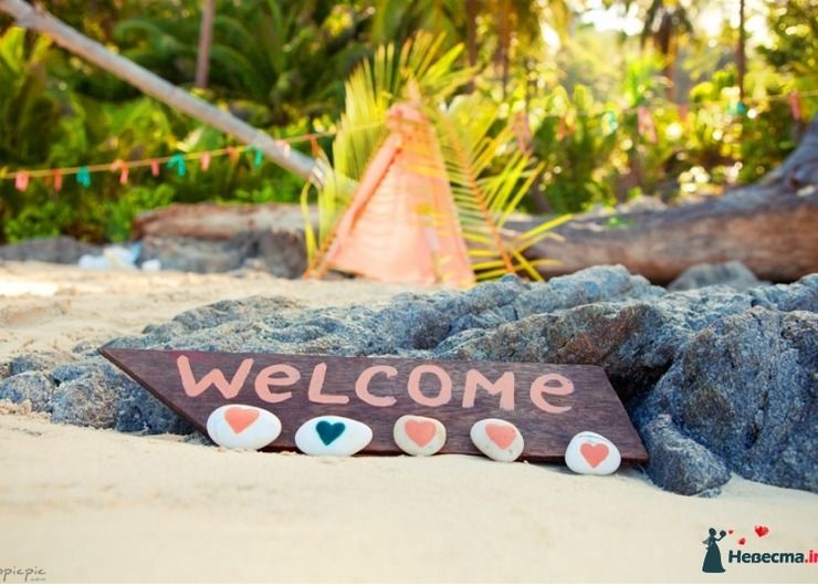 Marine pink wedding signs by Isabel Maldonado Marine pink wedding signs