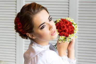 Red daisy wedding bouquet