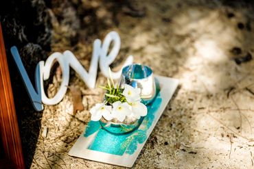 Blue photo session decor