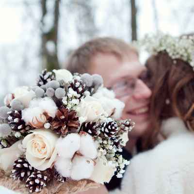 Winter brown alternative wedding bouquet