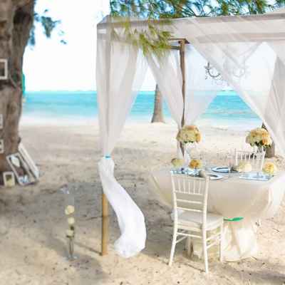 Beach blue wedding reception decor