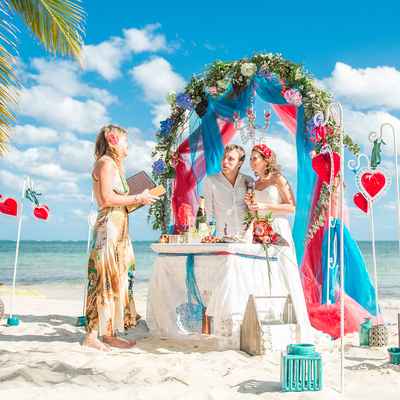 Beach blue wedding ceremony decor