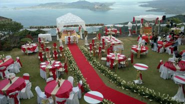 Outdoor red wedding reception decor