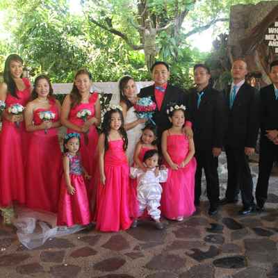 Pink kids at wedding