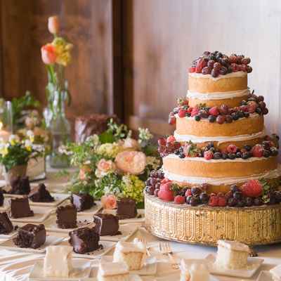 Fruit wedding cakes