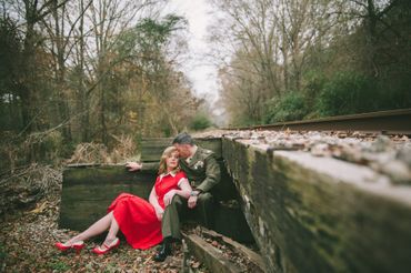 Themed autumn red wedding photo session ideas