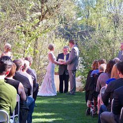 Outdoor wedding photo session ideas