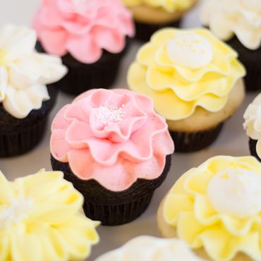 Yellow wedding cupcakes