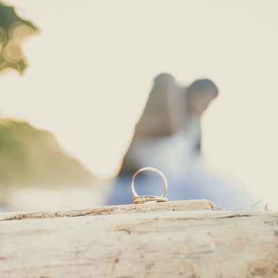 Beach wedding rings