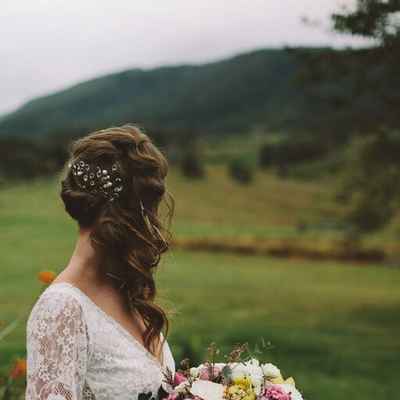 Outdoor ivory bridal hair and make-up