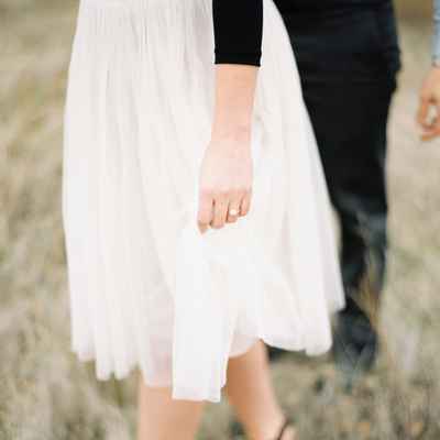 Outdoor white engagement