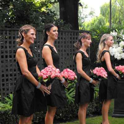 Outdoor black bridesmaids