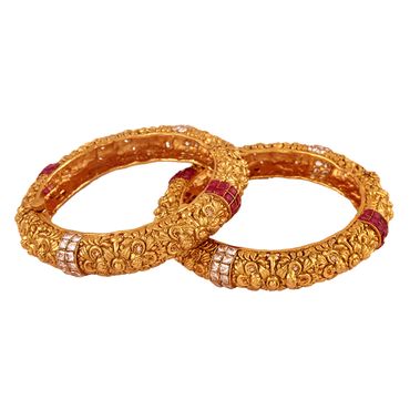 Gold bracelets, earrings, necklaces & other jewellery
