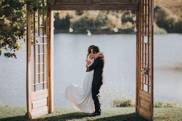 White beach long wedding dresses